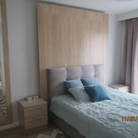 Z Ogrodkiem * 博格泽利卡